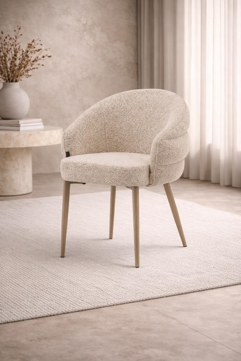 Eetkamerstoel Aiko – Japandi  – Crème Stof – Beige Onderstel